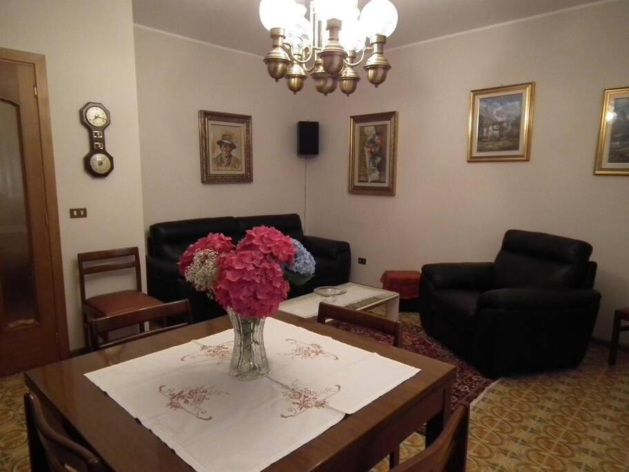شقة La Casa Di Gio تيرانو المظهر الخارجي الصورة